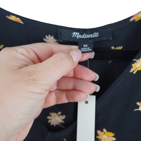NWT Madewell Drapey V-Neck Button-Back Top in French Daisies Sz XS - Picture 9 of 15